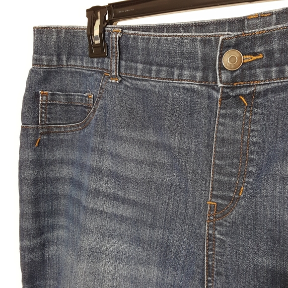 Lane Bryant | pull on skinny jeans plus size 22 - Picture 6 of 14